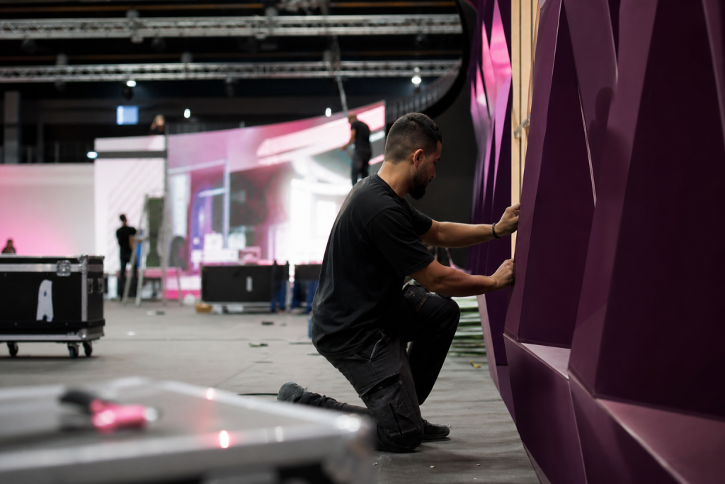 Scenic design created for the event — Technical Production and Event Scenography | Leo Exhibitions